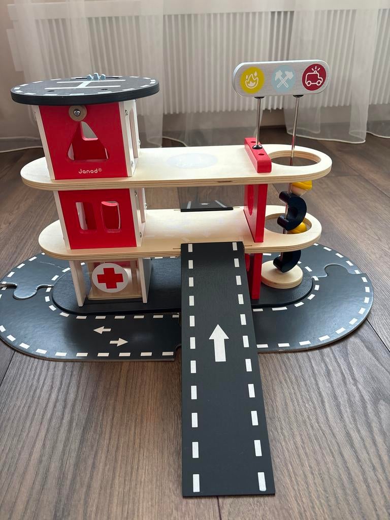 Janod Brandweerkazerne - perfecte staat, Ophalen of Verzenden, Zo goed als nieuw, Jongen of Meisje