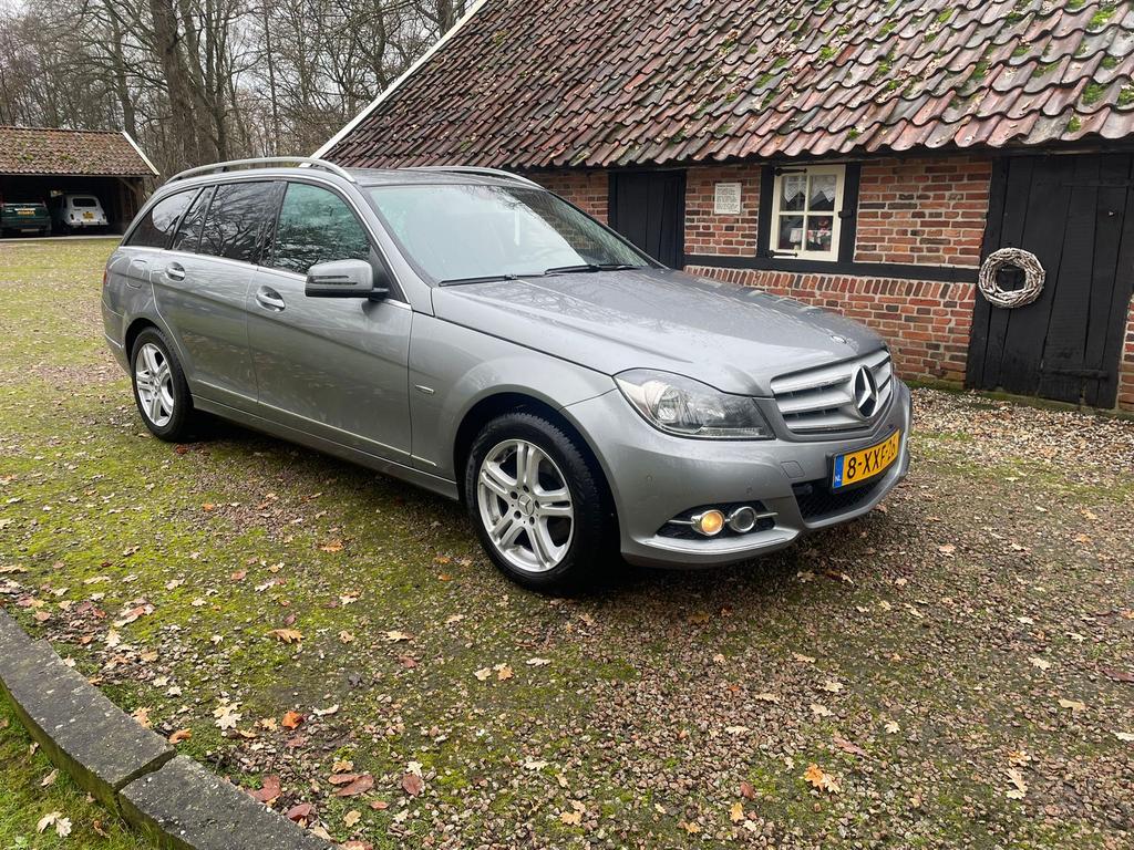 Mercedes-Benz C180Estate advangarde Aut7 2011 Grijs, Automaat, 1800 kg, Zwart, Particulier