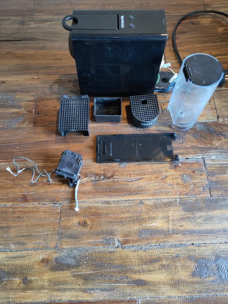 Onderdelen voor Nespresso Krups koffiezetapparaat (defect), Ophalen, Niet werkend