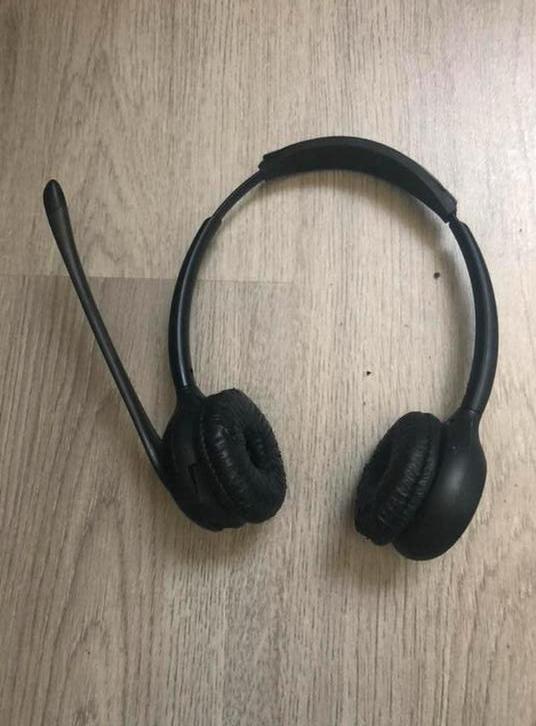 Plantronics draadloze headset met oplader weinig gebruikt, Ophalen of Verzenden, Mute-functie, Gebruikt, Draadloos