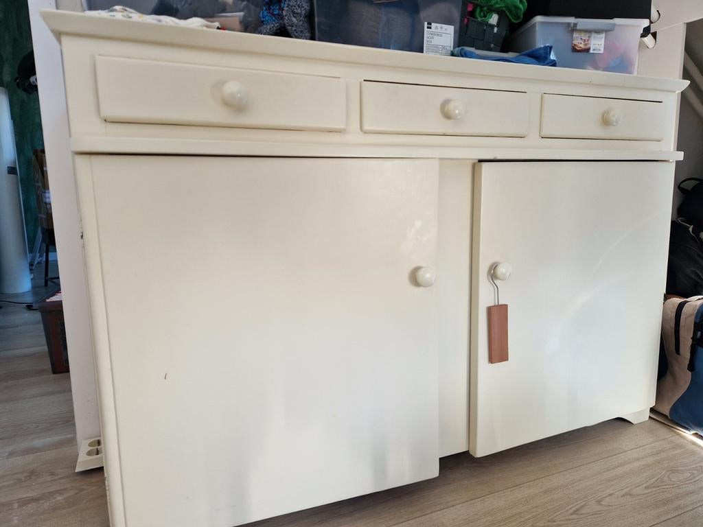 Mooie massief houten commode - 130cm breed, Minder dan 90 cm, Gebruikt, Ophalen of Verzenden, 100 cm of meer