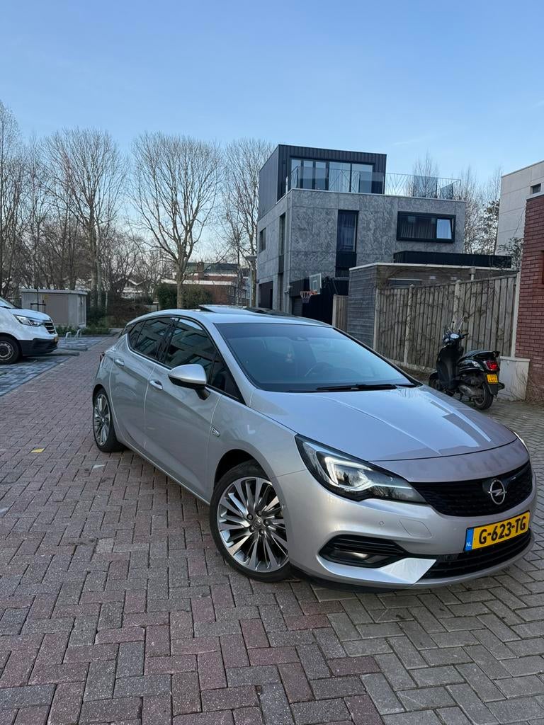 Opel Astra 1.4 Turbo 145pk Start/stop Aut 2019 Grijs, Auto's, Zwart, 255 kg, Particulier, 3 cilinders