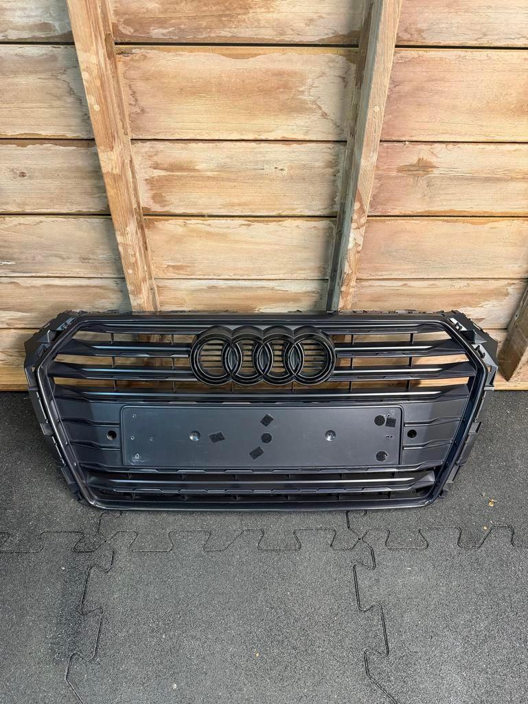 Originele Audi A4 B9 zwarte Grill, Ophalen, Gebruikt, Voor, Audi