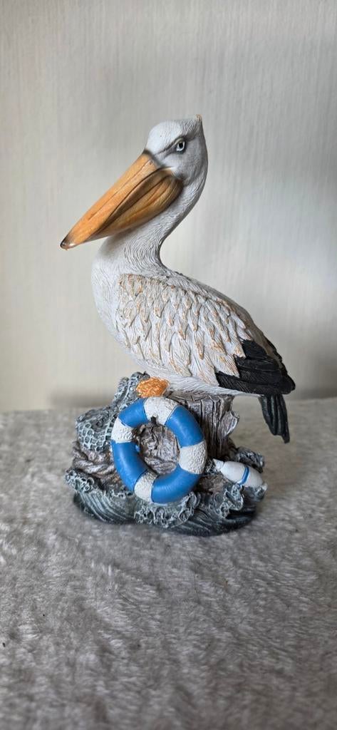 Decoratieve Pelikaan op Boomstam met Reddingsboei, Gebruikt, Meerkleurig, Overige materialen, Overige stijlen