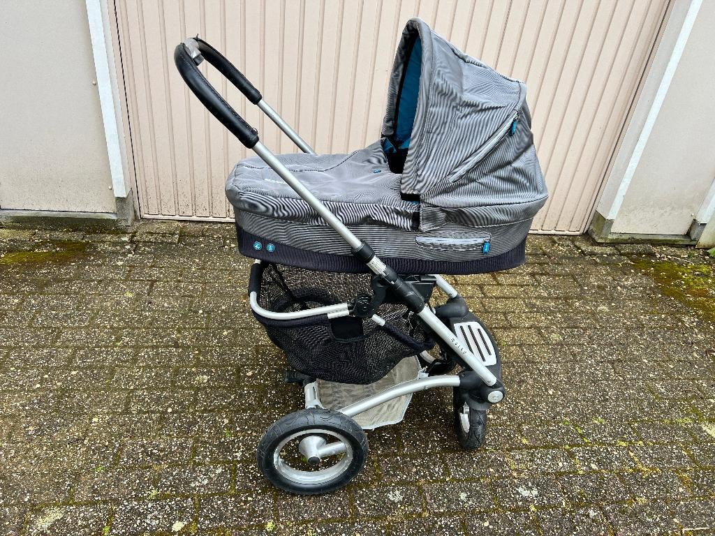 Mutsy kinder reiswieg Team College 01, Kinderwagen, Gebruikt, Met autostoeltje, Ophalen of Verzenden