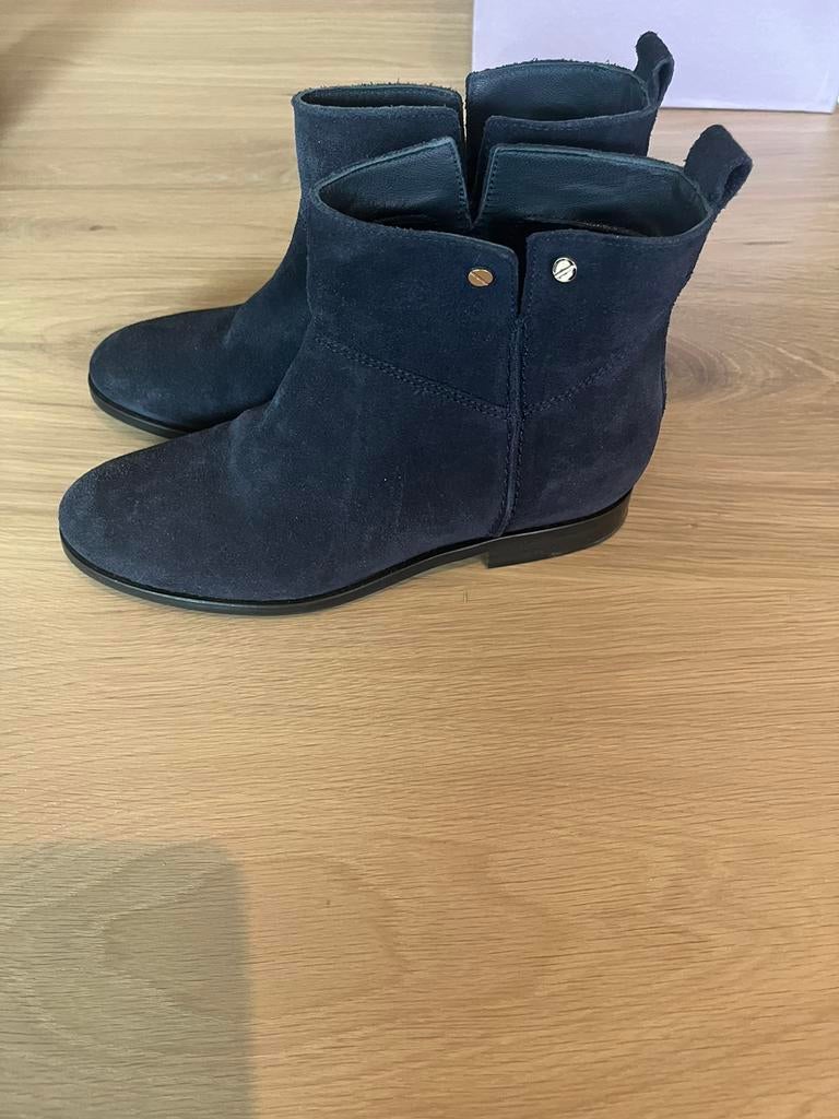 Tommy Hilfiger, Lage of Enkellaarzen, Nieuw, Verzenden, Blauw