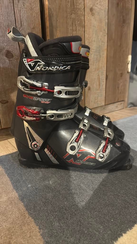 Nordica skischoen 280-286 (323mm), 160 tot 180 cm, Schoenen, Ophalen of Verzenden, Zo goed als nieuw