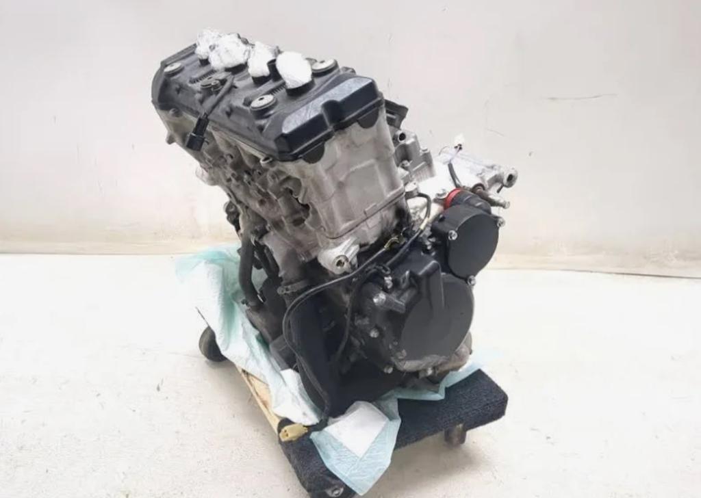 Moterblok Suzuki gsxr 750 k6/k7, Motoren, Ophalen, Gebruikt