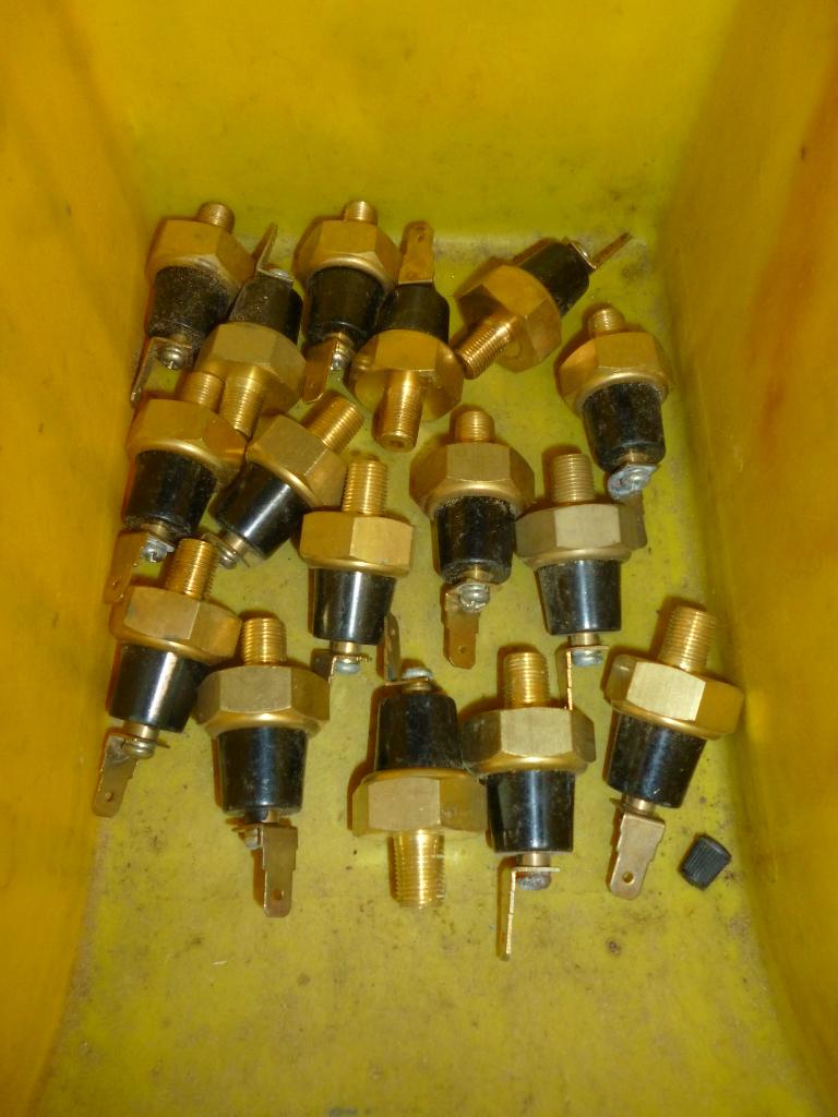 Tk nieuwe oliedrukzender Yanmar motoren., Ophalen, Gebruikt, Dieselmotor, 1800 rpm of meer