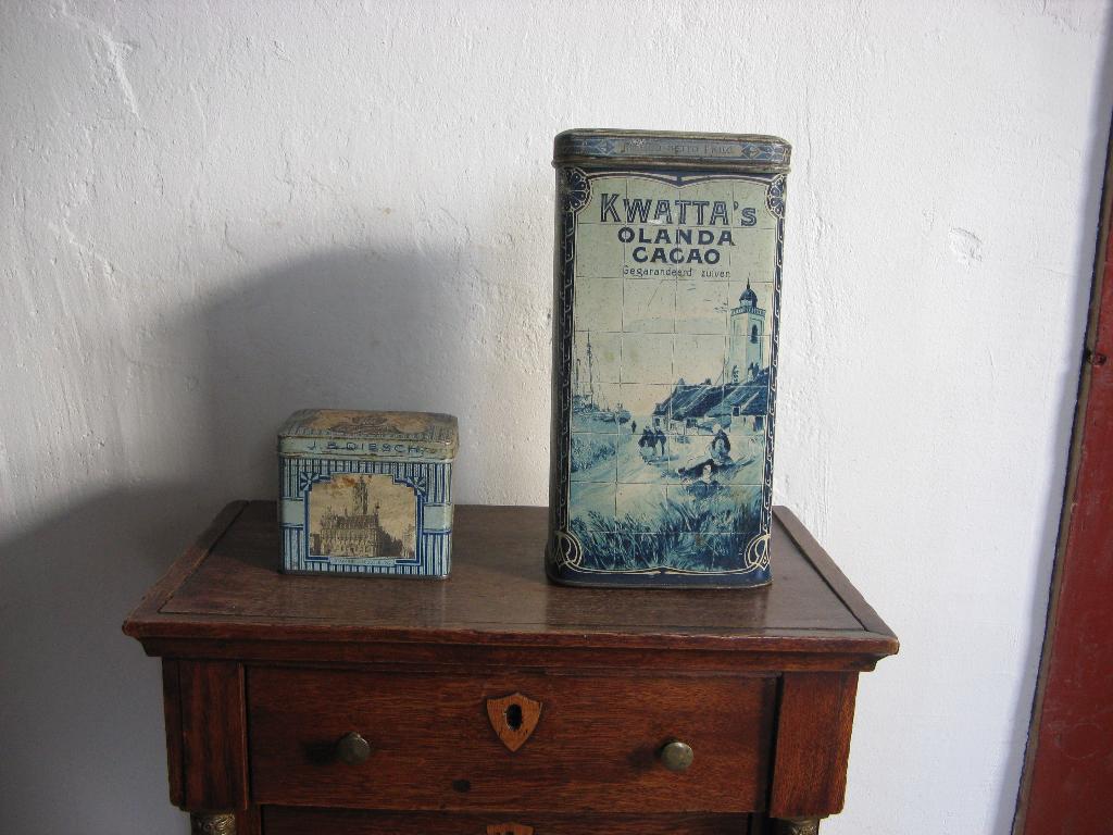 2 blikken Kwatta  en J.B.Diesch Middelburg Zeeuwse, Verzamelen, Blikken, Ophalen of Verzenden, Gebruikt, Overige, Overige merken