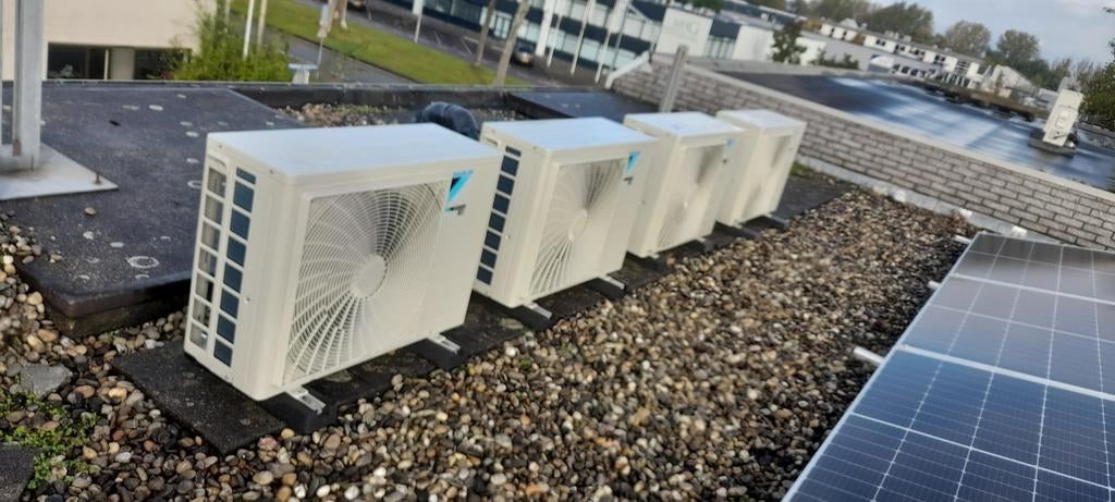 Airco montage  monteur/verkoop, Witgoed en Apparatuur, Airco's, 3 snelheden of meer, Ophalen of Verzenden, Zo goed als nieuw, 100 m³ of groter