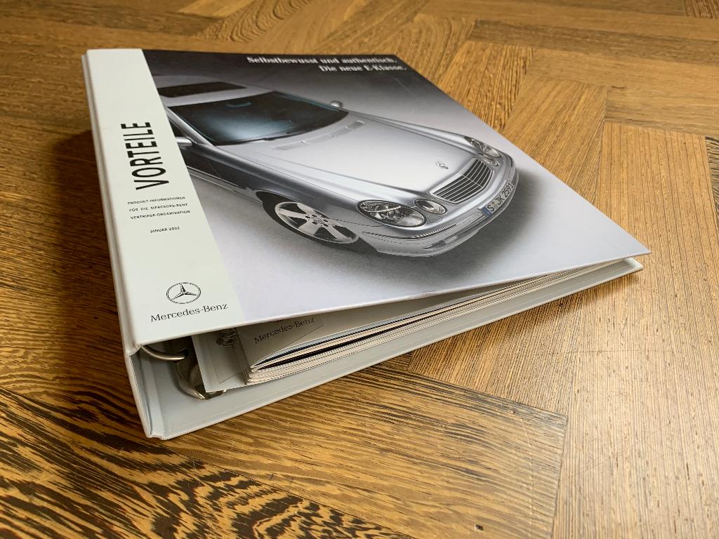Product informatie map Mercedes-Benz E-klasse W211 2002, Boeken, Nieuw, Mercedes-Benz, Mercedes, Ophalen of Verzenden