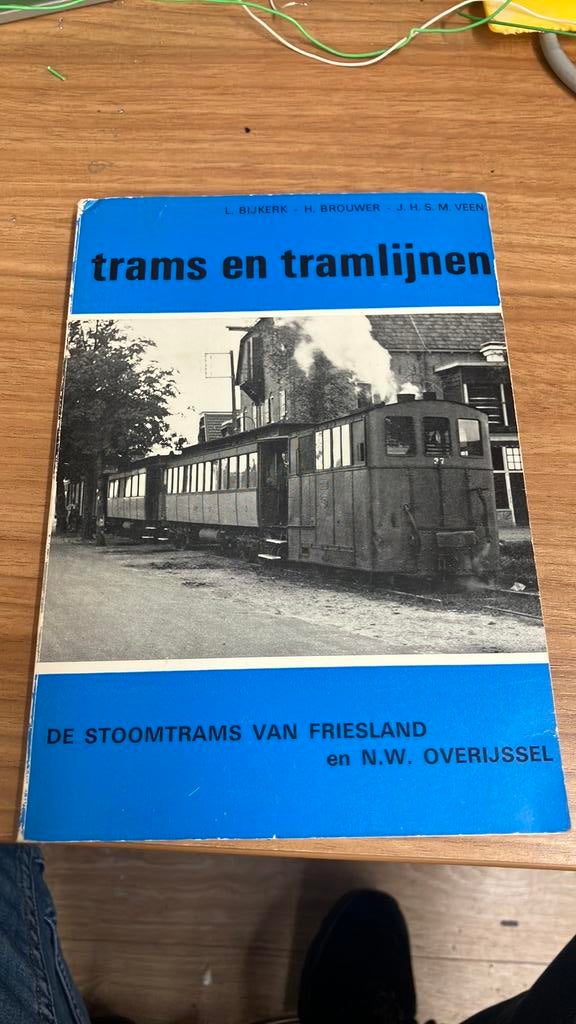 Trams en tramlijnen van Friesland en N.W Overijssel, Verzamelen, Ophalen of Verzenden, Gebruikt, Tram, Boek of Tijdschrift