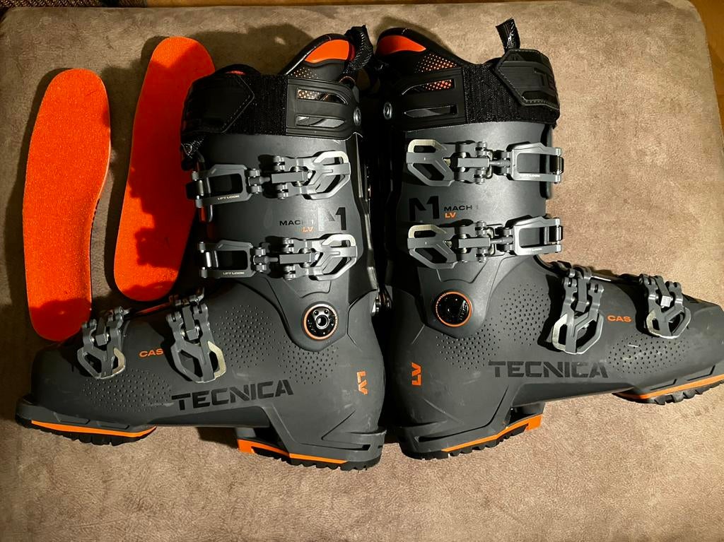 Skischoenen Tecnica Mach1 LV 110 mt26.5 gripwalk, Schoenen, Zo goed als nieuw, Skiën, Minder dan 100 cm