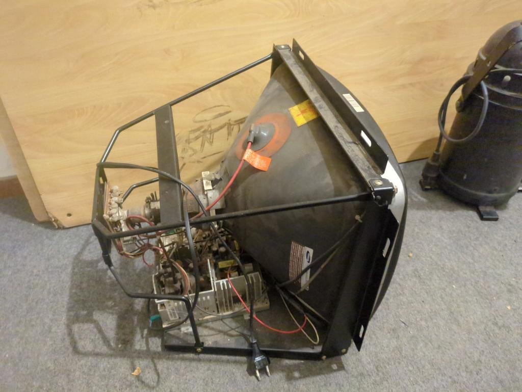 CRT scherm, Ophalen, 50 Hz, Samsung, Minder dan 40 cm