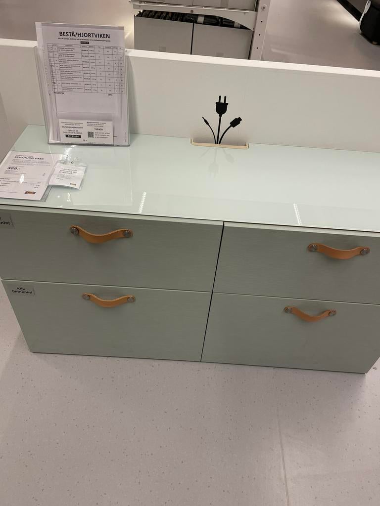 Ikea kast met deuren en lade, Ophalen of Verzenden, Zo goed als nieuw, 25 tot 50 cm