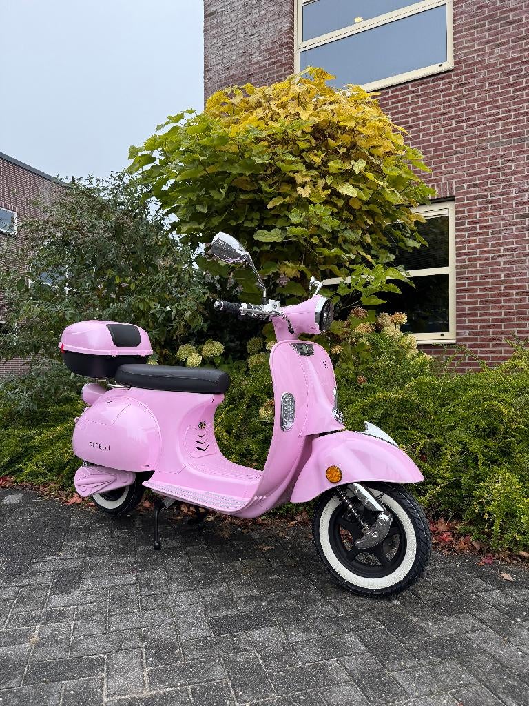 Elektrische scooter Retelli Vecchio Classico - demo model, Golden Lion, Retelli, Maximaal 45 km/u, Elektrisch