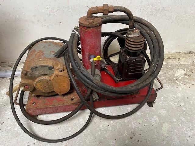 Luchtcompressor, Doe-het-zelf en Verbouw, Compressors, Gebruikt, Minder dan 6 bar, Minder dan 25 liter, Minder dan 200 liter/min