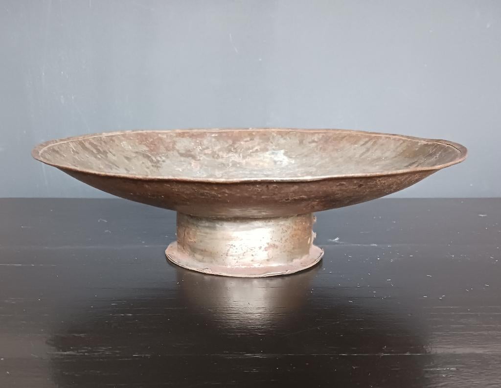 Oud metalen schaal kaarsenhouder, Ophalen