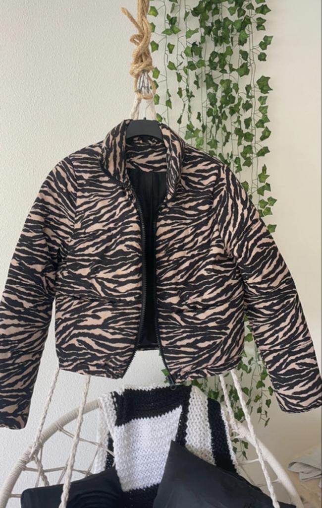 H&M pufferjas zebraprint - maat xs, Verzenden, Zo goed als nieuw, Maat 34 (XS) of kleiner, Zwart