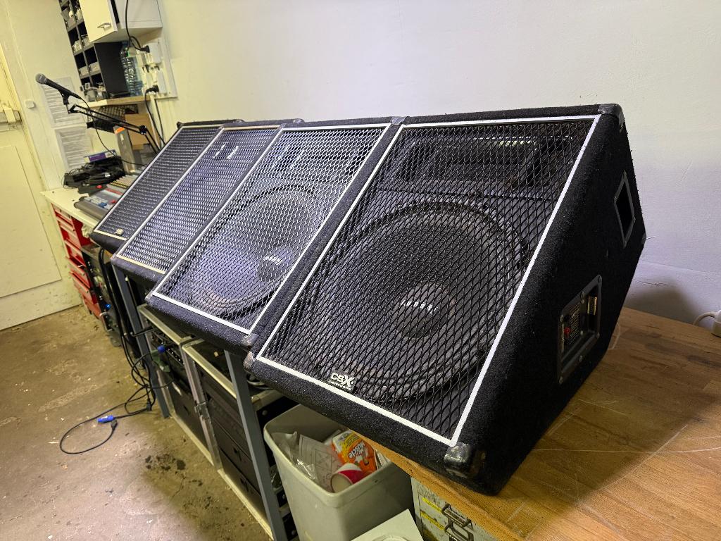 Community CSX 38M monitor speakers, Overige merken, Refurbished, Ophalen of Verzenden, 120 watt of meer