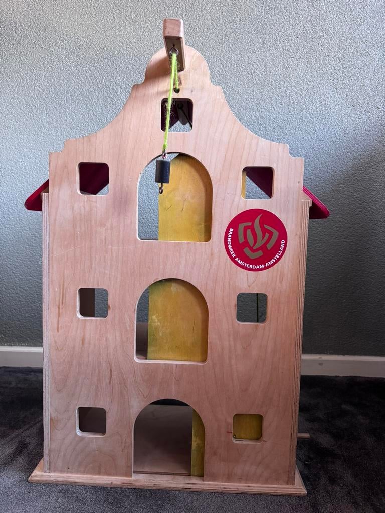 Houten pakhuis met katrol, Ophalen of Verzenden, Gebruikt