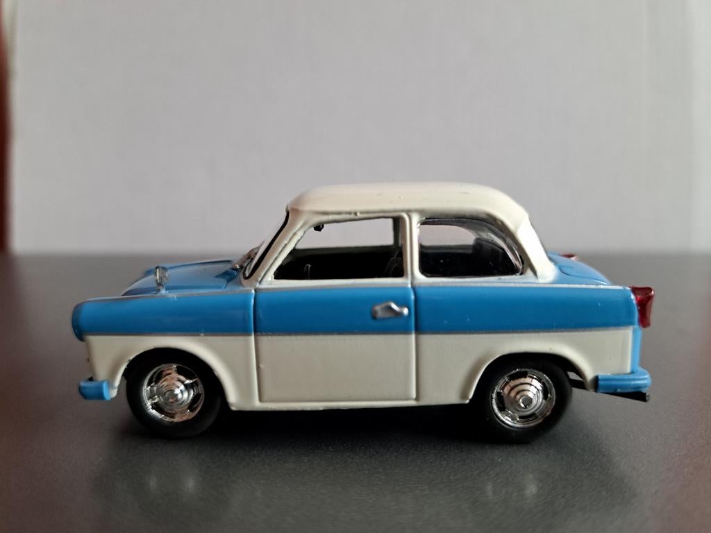 Trabant P50 limousine, 1:43, nieuw, Ophalen of Verzenden, Nieuw, Auto, Overige merken