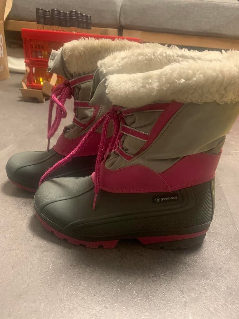 Snowboots maat 35, Ophalen, Gebruikt, Meisje
