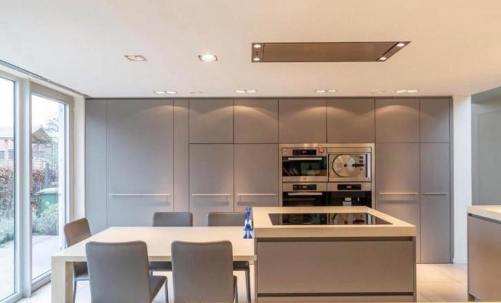 👉 TWEEDEHANDSKEUKENSWINKEL -BESPAAR TOT WEL 70%! 👉, Ophalen, Wit, Hoekkeuken, Graniet of Steen