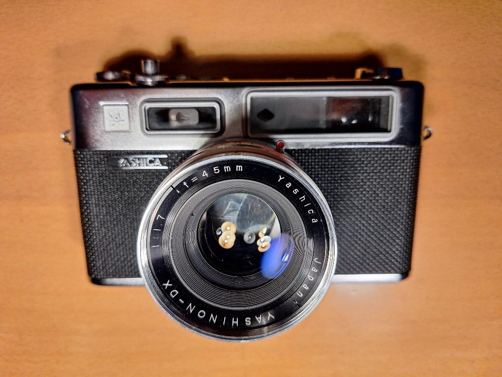 Kleinbeeld camera Yashica Elektro 35, Audio, Tv en Foto, Fotocamera's Analoog, Ophalen of Verzenden, Gebruikt, Compact, Overige Merken