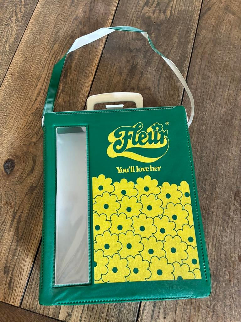 Fleur koffer, Barbie., Verzamelen, Ophalen of Verzenden, Zo goed als nieuw, Accessoires