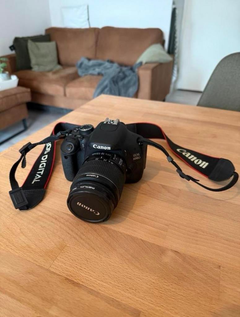 Canon EOS 600D, Ophalen of Verzenden, Zo goed als nieuw, Canon, 8 keer of meer