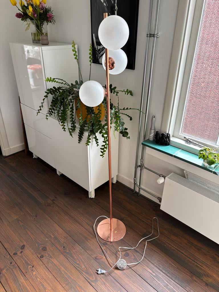 Made Globe vloerlamp met drie bollen, Ophalen, Gebruikt, Metaal, 150 tot 200 cm