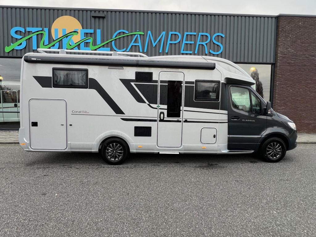 Adria Coral Supreme MB 670 DL LEDER/DAKAIRCONDITIONING, Caravans en Kamperen, Campers, Automaat, Bedrijf, Diesel, Tot en met 3