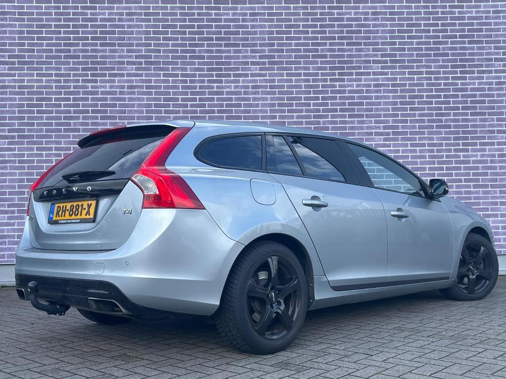 Volvo V60 2.0 T4 Polar+ Dynamic | Adaptieve cruise control |, 12 maanden, Gebruikt, 1600 kg, Zilver of Grijs