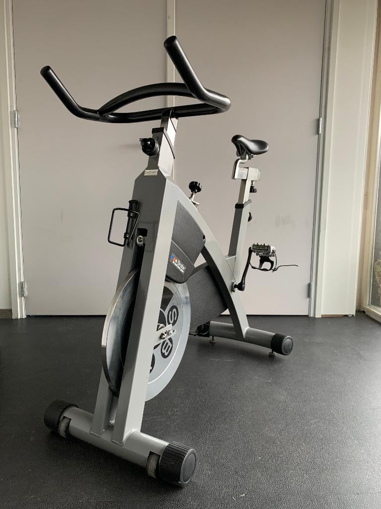 Professionele spinningbike / indoorbike Bcube, Sport en Fitness, Ophalen, Gebruikt