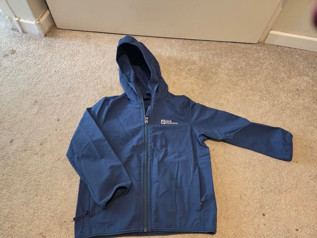 Lente jas maat 116 Jack wolfskin, Ophalen of Verzenden, Zo goed als nieuw, Jongen of Meisje, Jas