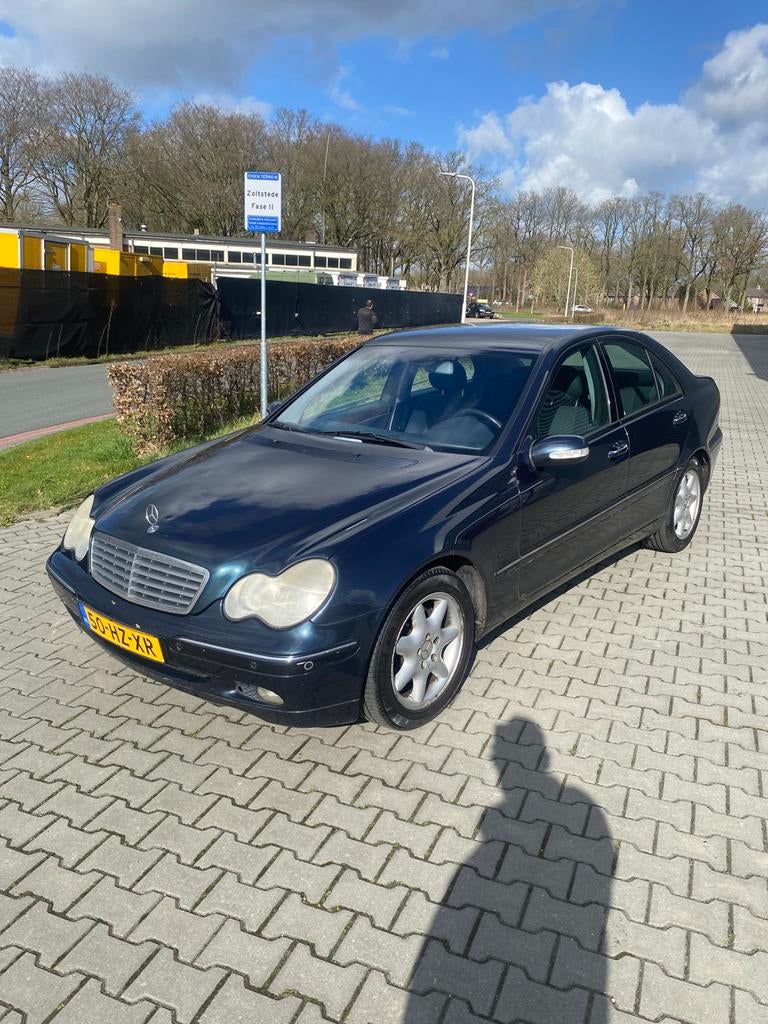 Mercedes-Benz C-Klasse 3.2 C320 Sedan AUT 2002 export handel, Auto's, Automaat, 1465 kg, Zwart, Bedrijf