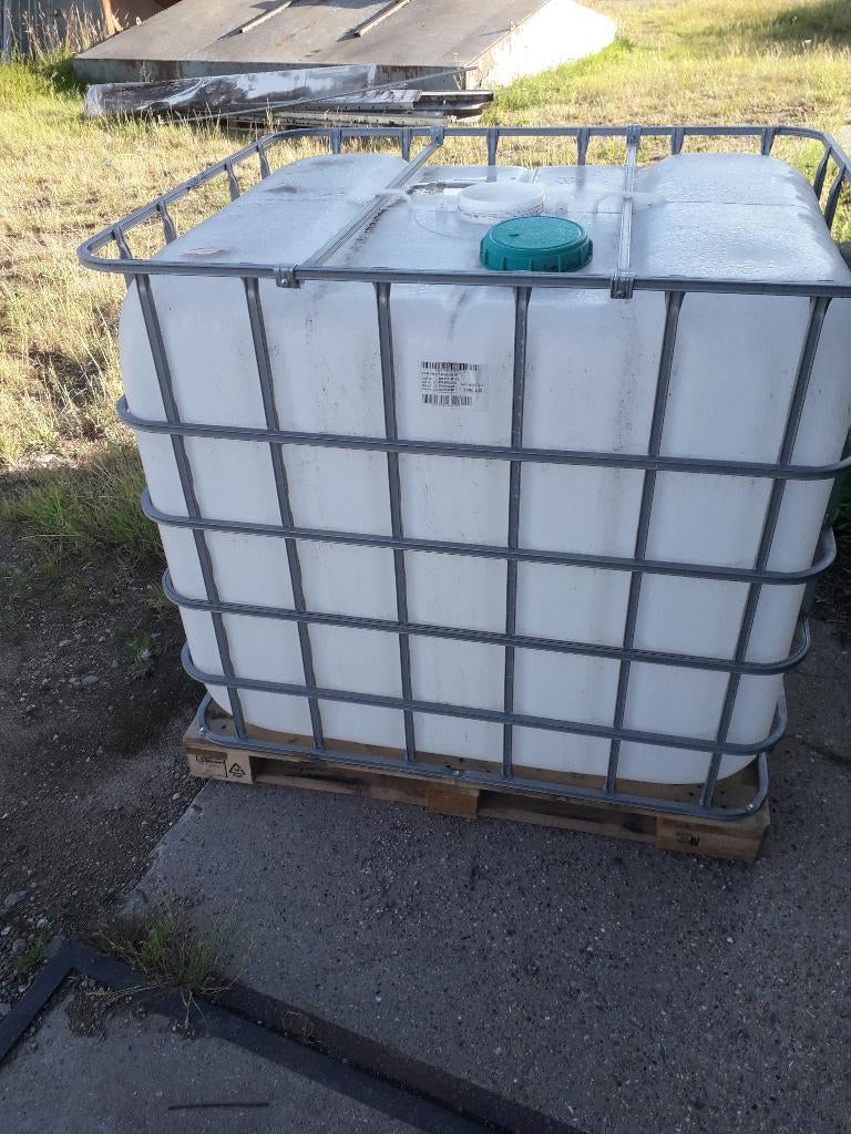 IBC vat, Tuin en Terras, 150 liter of meer, Ophalen, Gebruikt, Met kraantje