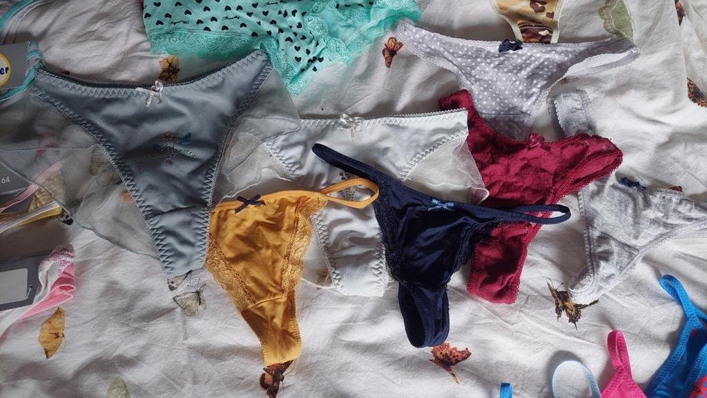 Setje van 7 strings in maat XS en XXS, Ophalen of Verzenden, String