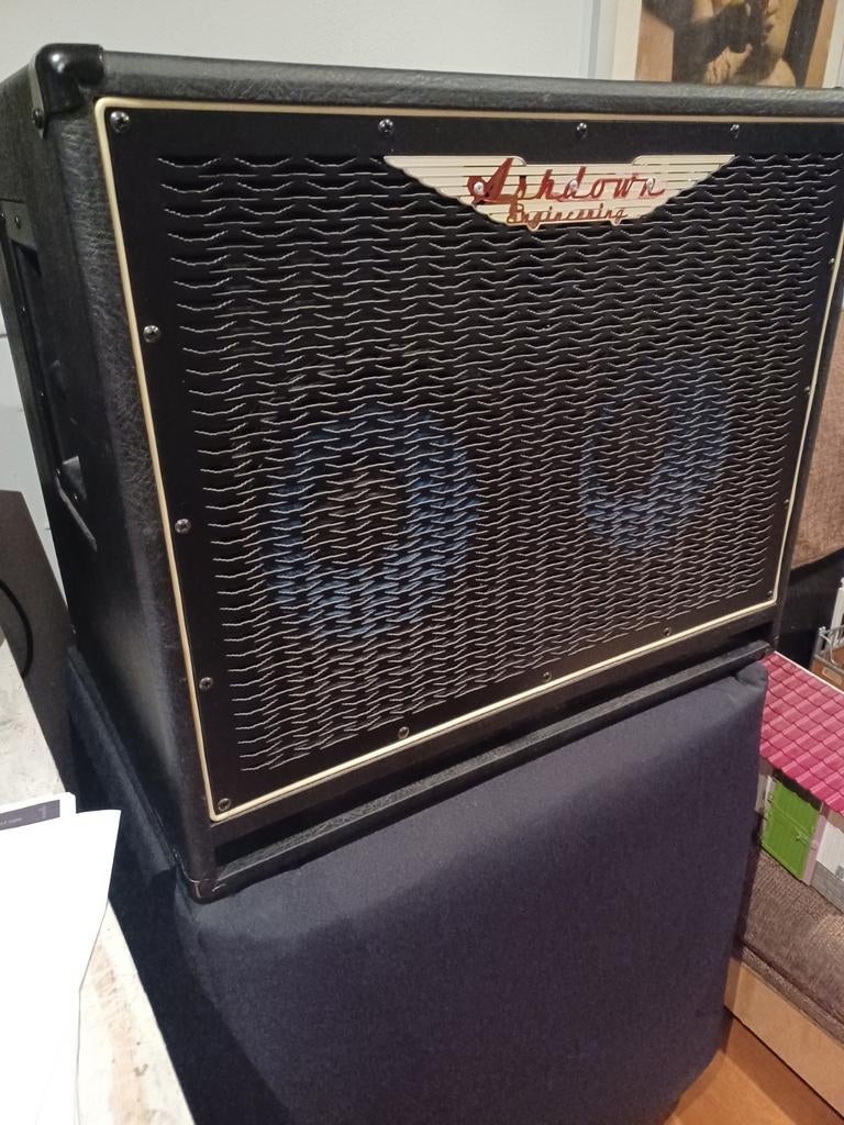 Ashdown ABM210 H Evo IV 500W 8 Ohm, Muziek en Instrumenten, Ophalen, Zo goed als nieuw, 100 watt of meer