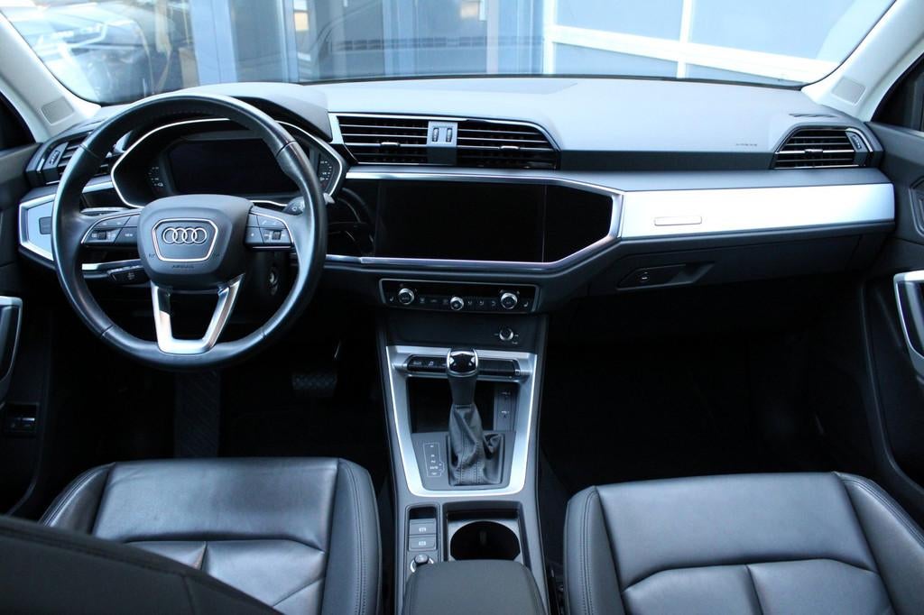 Audi Q3 Sportback 45 TFSI e S Edition, Lichtsensor, Gebruikt, Zwart, Bedrijf