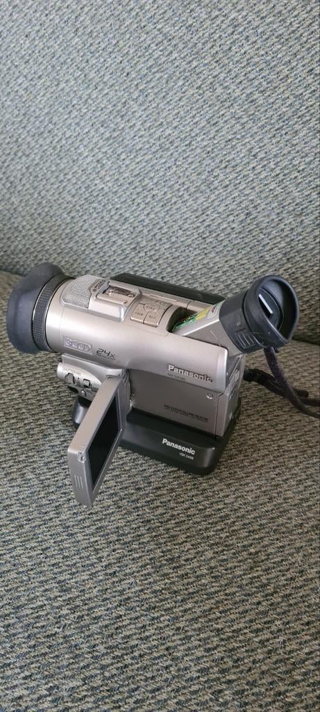Panasonic Mini DV Videocamera NV-DX100, Mini dv, Gebruikt, Panasonic, 20x of meer
