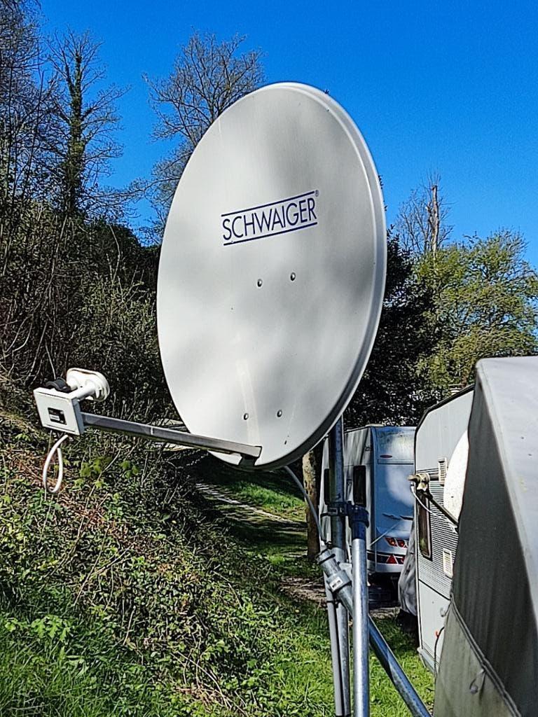 Schotel canaal digitaal, Ophalen of Verzenden, Zo goed als nieuw, (Schotel)antenne-accessoires, Overige merken