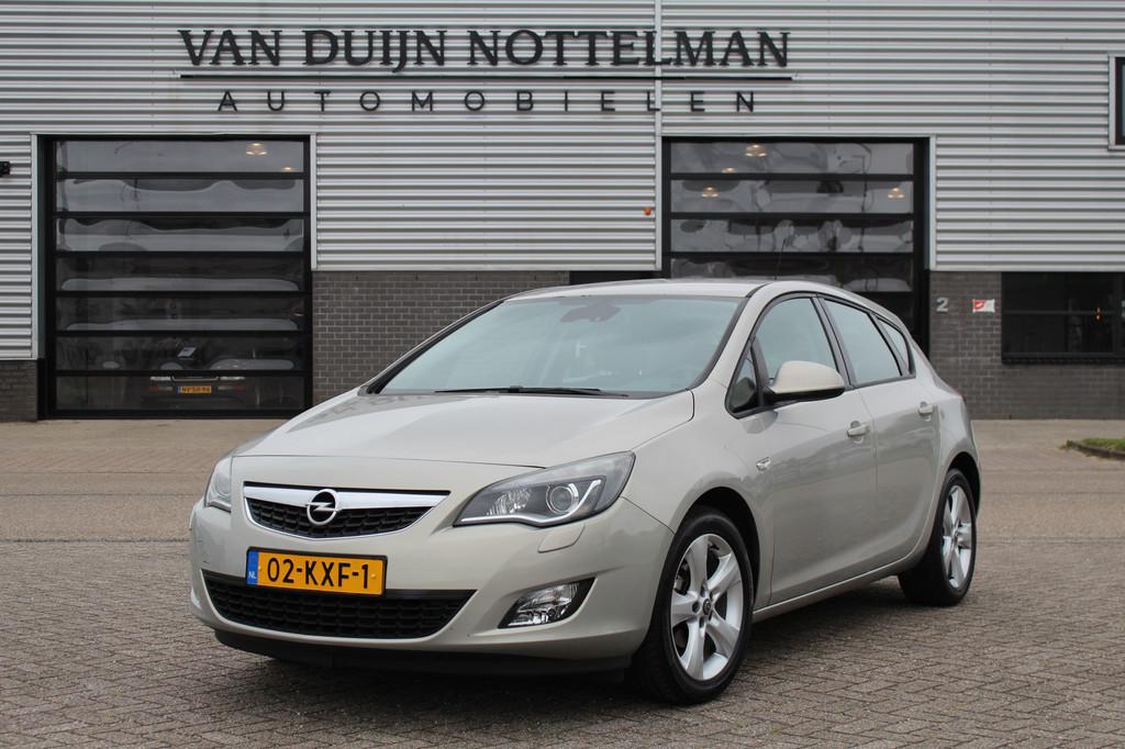 Opel Astra 1.6 Edition / Airco / Cruise / LMV 17" / N.A.P., Voorwielaandrijving, Euro 5, Stof, 4 cilinders