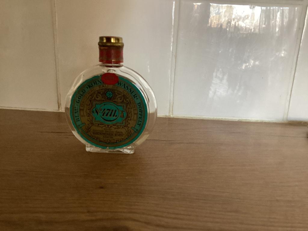 Oud parfumflesje 4711, Antiek en Kunst, Ophalen of Verzenden