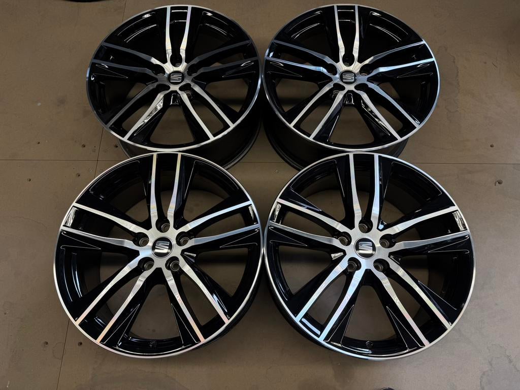 19 inch Origineel Seat Leon Cupra velgen 5x112, Auto-onderdelen, Banden en Velgen, 19 inch, Gebruikt, Velg(en), Ophalen of Verzenden