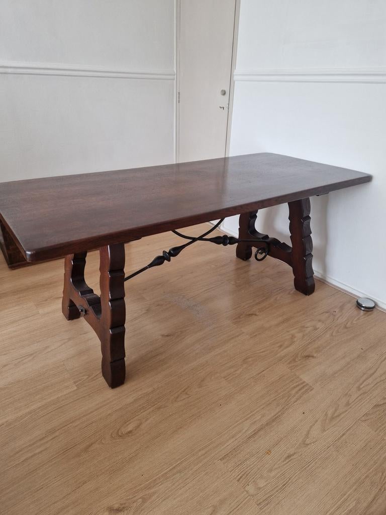Antieke houten tafel met metalen onderstel, Antiek en Kunst, Antiek | Meubels | Tafels, Ophalen