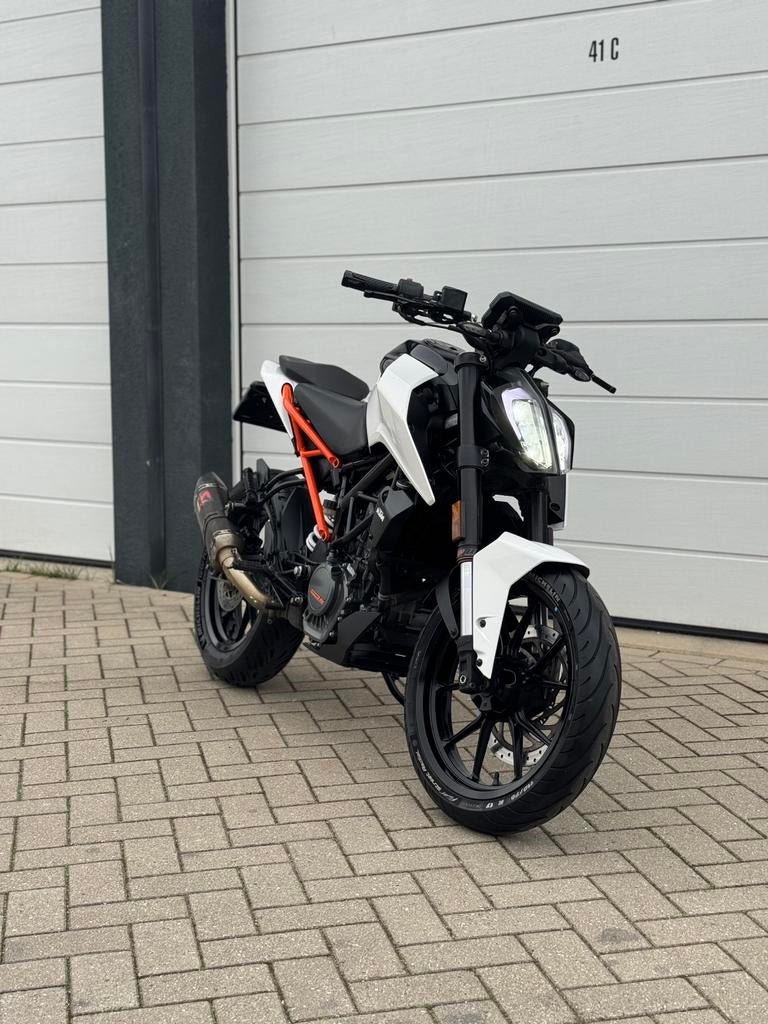 KTM Duke 125cc, Sportuitlaat, Particulier, 125 cc, 11 kW of minder