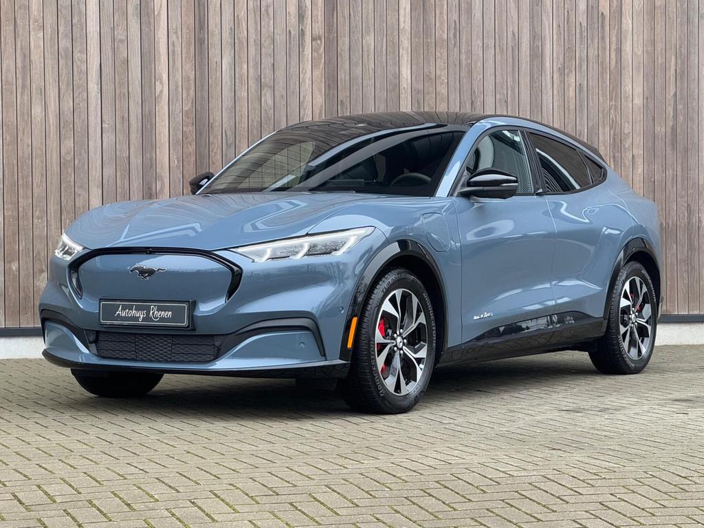 Ford Mustang Mach-E Premium AWD 75 kWh / 19' / Winterpack /, Auto's, Gebruikt, Zwart, Blauw, Leder